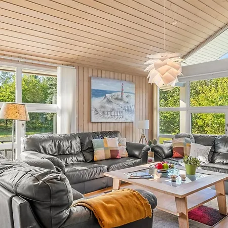 Mechthild - 2-7km From The Sea By Interhome *